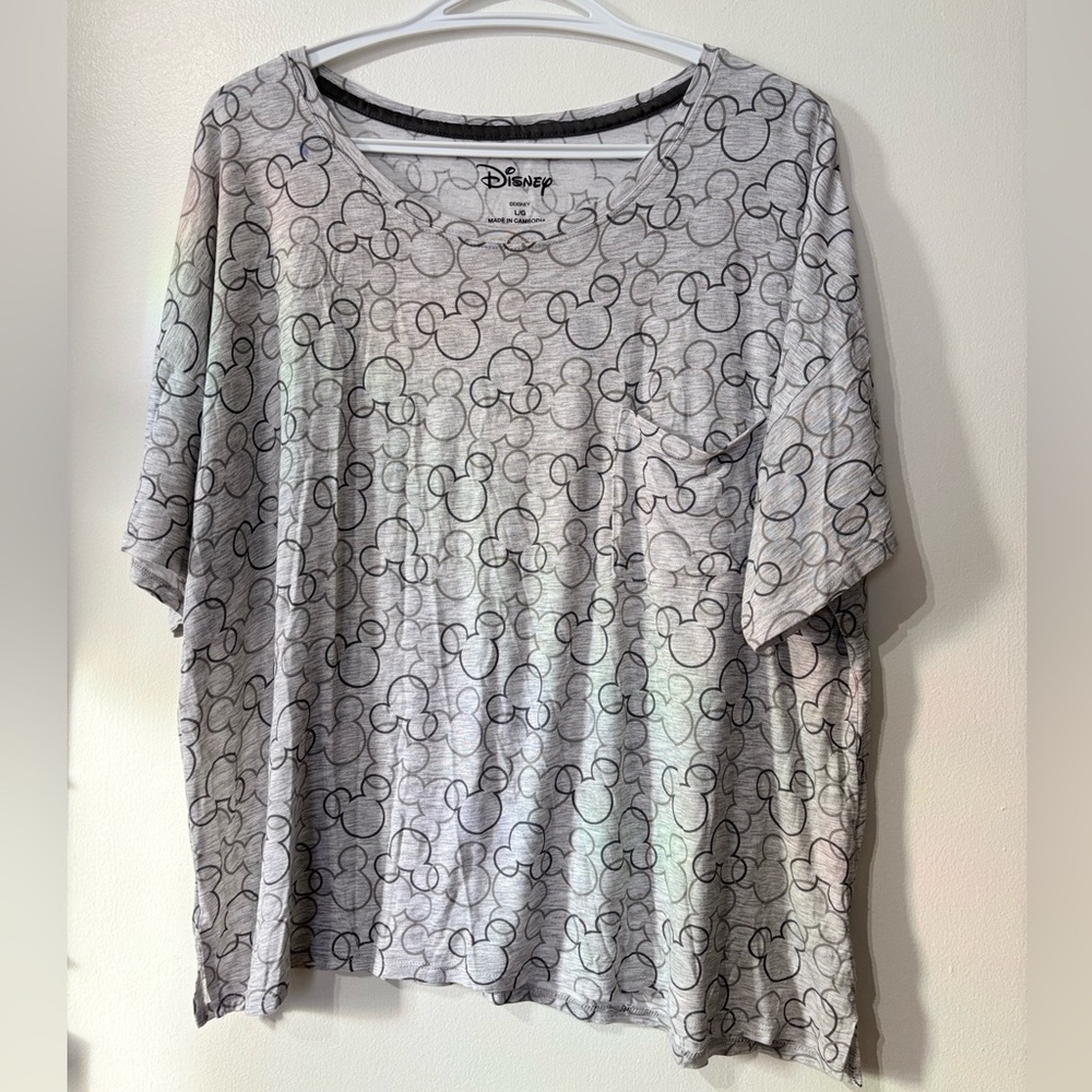 🎉4/30$🎉 Disney Mickey Mouse Oversized Gray T-Shirt – Size L 🐭
